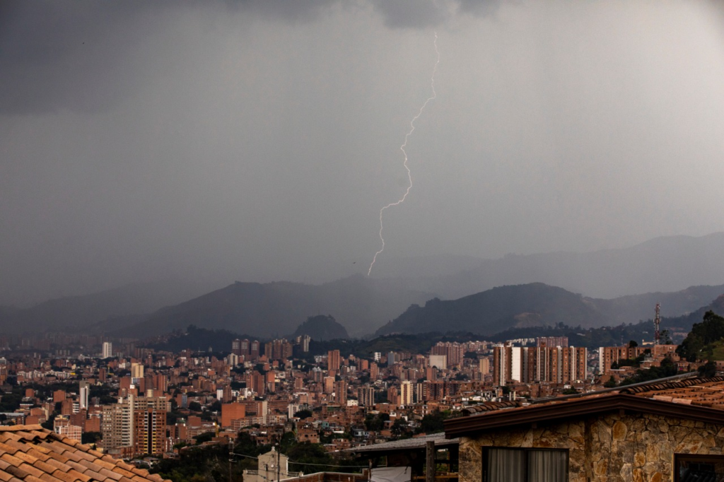 A sacar el paraguas en octubre