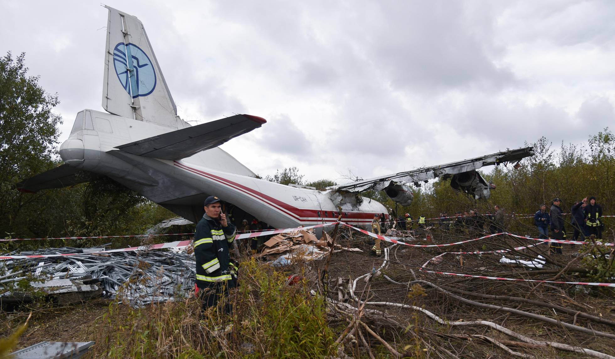 Ministro del interior de Ucrania y otras 17 personas mueren en accidente aéreo