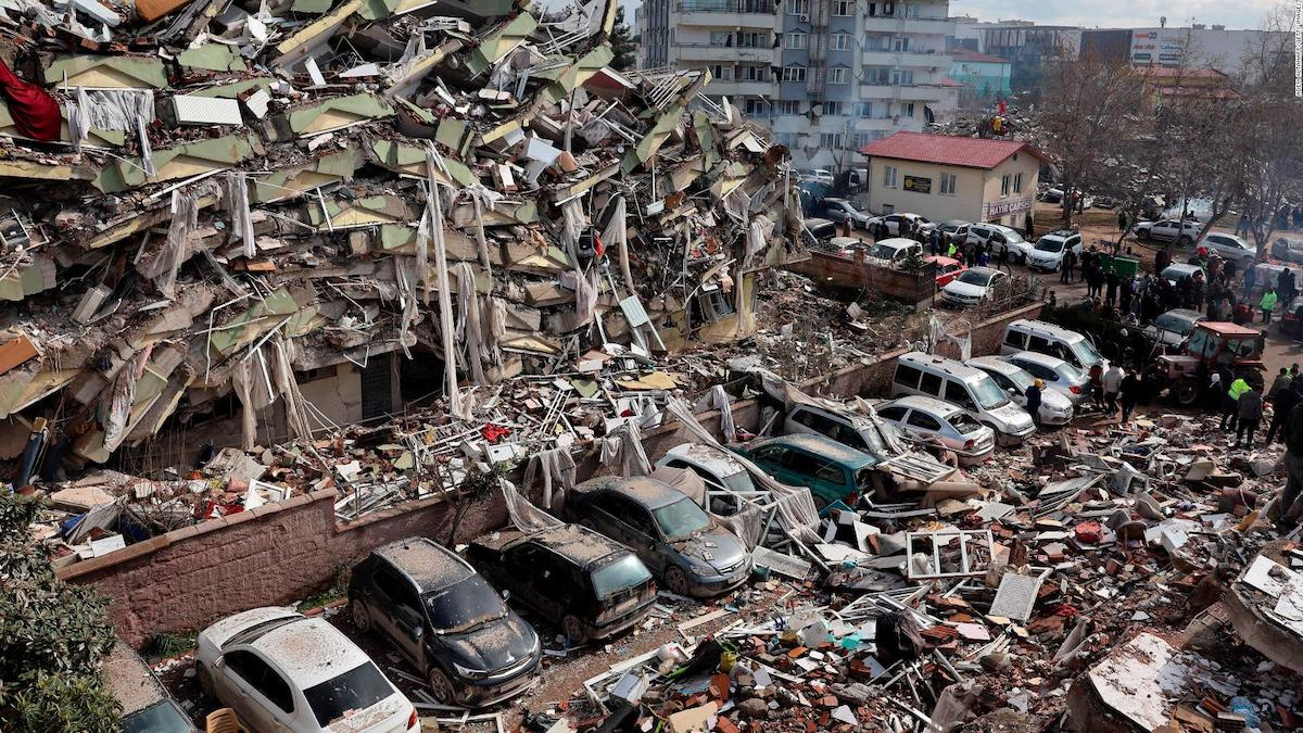 Nuevo terremoto asusta a sobrevivientes en Turquía