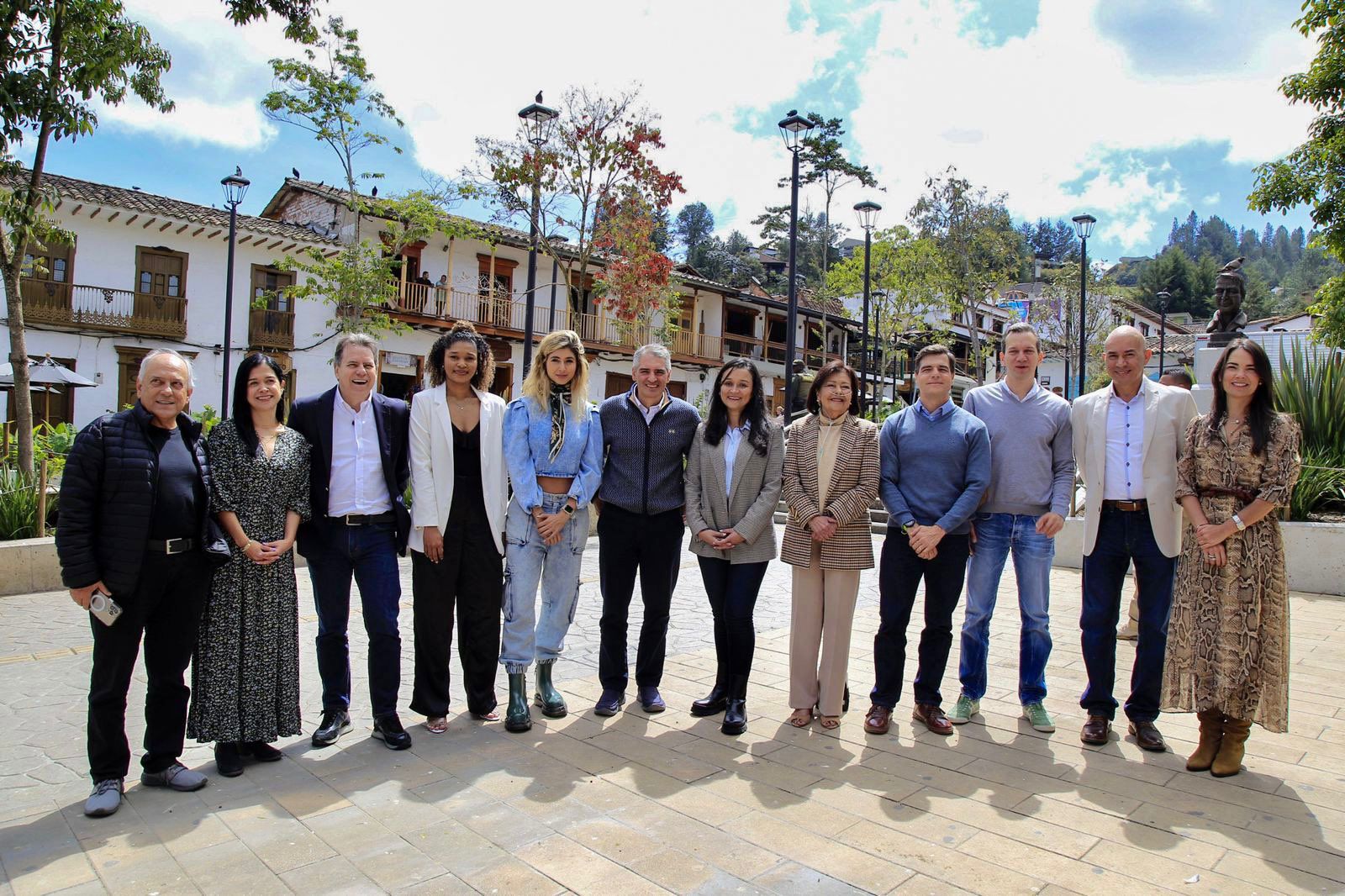 El Gobernador electo de Antioquia, Andrés Julián Rendón Cardona, presentó a los integrantes de su Comité de Empalme.