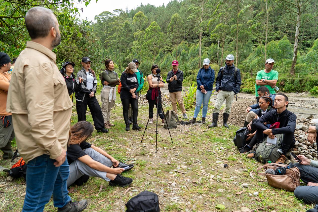 Nueva exposición en Medellín invita a escuchar al Río Aburrá en el Día de la Tierra