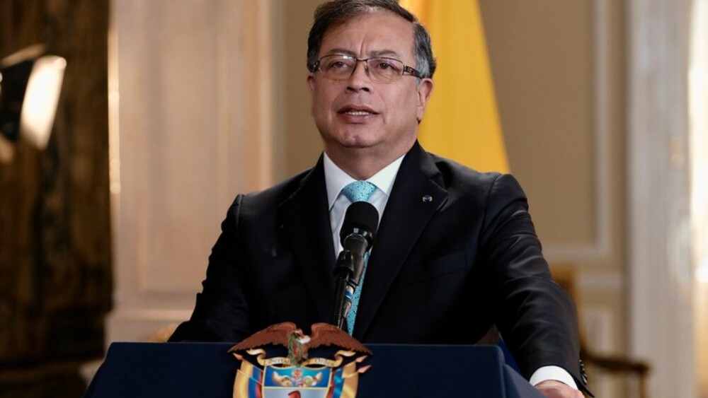 «La Policía debe dejar de raquetear a los jóvenes» Presidente Gustavo Petro