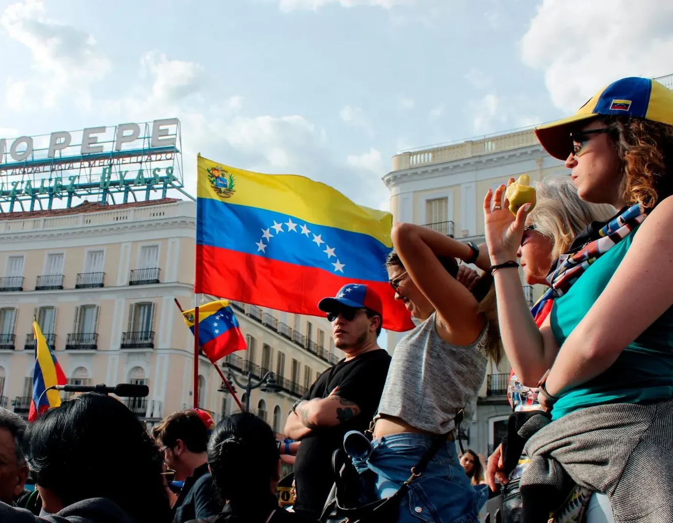 Miles de Venezolanos en el exterior se preparan para participar en las elecciones presidenciales