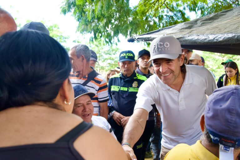 Evacuaciones ordenadas por Federico Gutiérrez evitaron tragedia en zonas de riesgo de Medellín