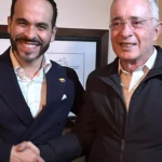 Abelardo de la Espriella envía mensaje de respaldo a Álvaro Uribe en medio de denuncias de persecución política