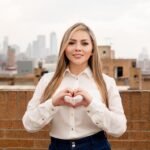 Angie Espinel, la psicóloga que busca llegar al Congreso para poner la salud mental en el centro del debate nacional