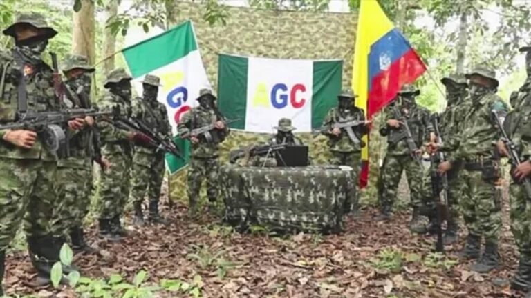 Según la Fundación Ideas para la Paz, el Clan del Golfo paga US$1,5 millones mensuales en nómina para sostener su poder criminal