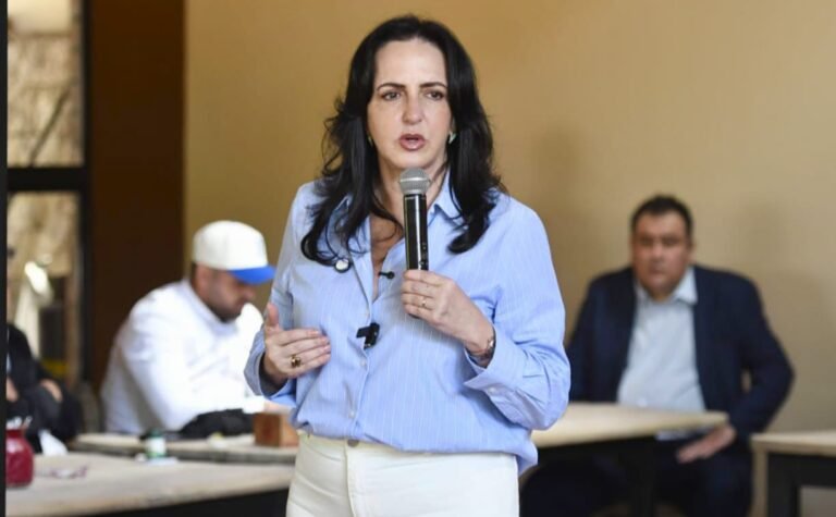 Inteligencia alerta seguimientos del ELN a María Fernanda Cabal y Vicky Dávila en Bogotá