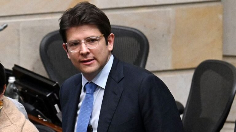 Fiscalía ordena capturas contra miembros de la Segunda Marquetalia por magnicidio de Miguel Uribe Turbay