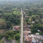 Andrés Julián Rendón entrega vía pavimentada en zona rural de Antioquia esperada por 40 años