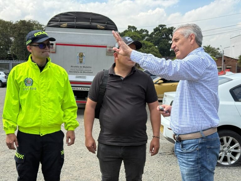 Detectan vehículos con irregularidades en patios de Movilidad de Medellín