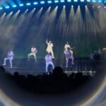 Miguel Bosé encendió La Macarena y puso a cantar a Medellín