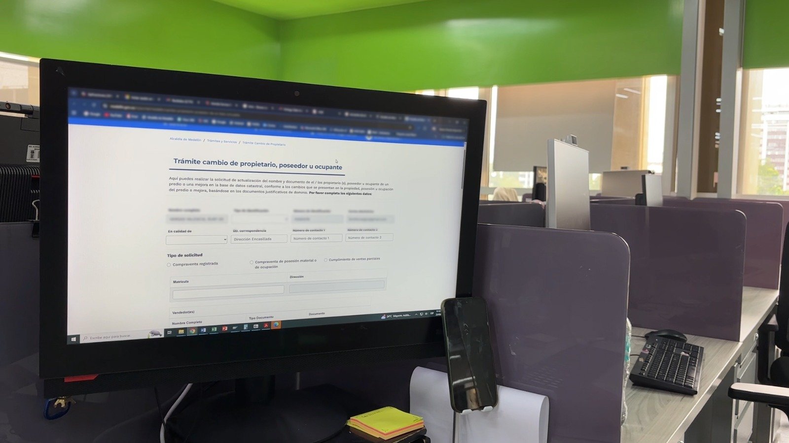 Más de 2.500 personas en Medellín ya hicieron el cambio de propietario catastral sin filas ni costo