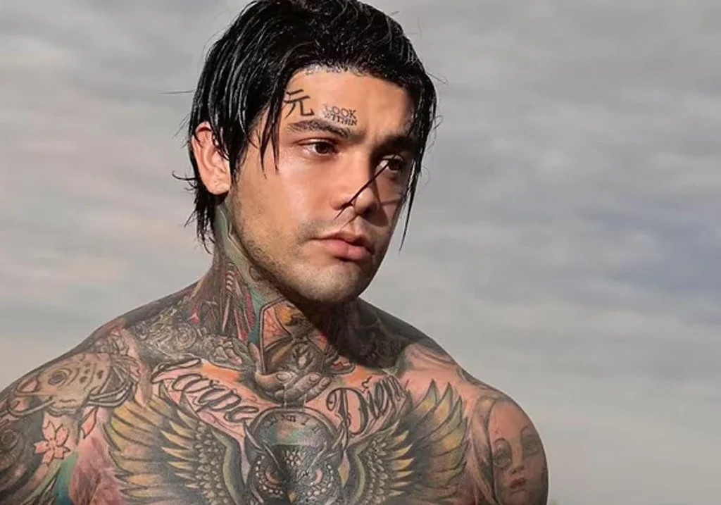 Bajan a Yeferson Cossio de avión de Avianca por peligrosa broma