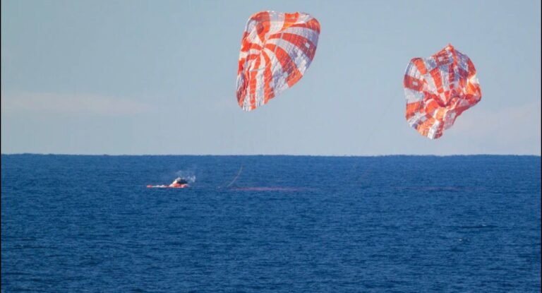 Artemis II regresa a la Tierra: astronautas amerizan con éxito tras histórica misión a la Luna