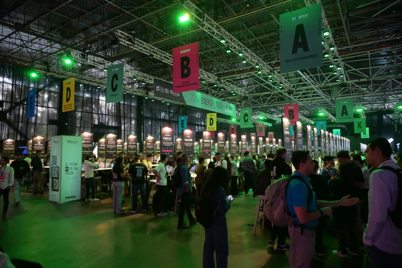 Medellín recibe a 14.000 personas y 350 startups en StartCo 2026