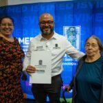 1.050 familias en Medellín ya tienen sus casas legalizadas