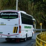 Más de 10.800 estudiantes ya cuentan con transporte escolar en Medellín este 2026