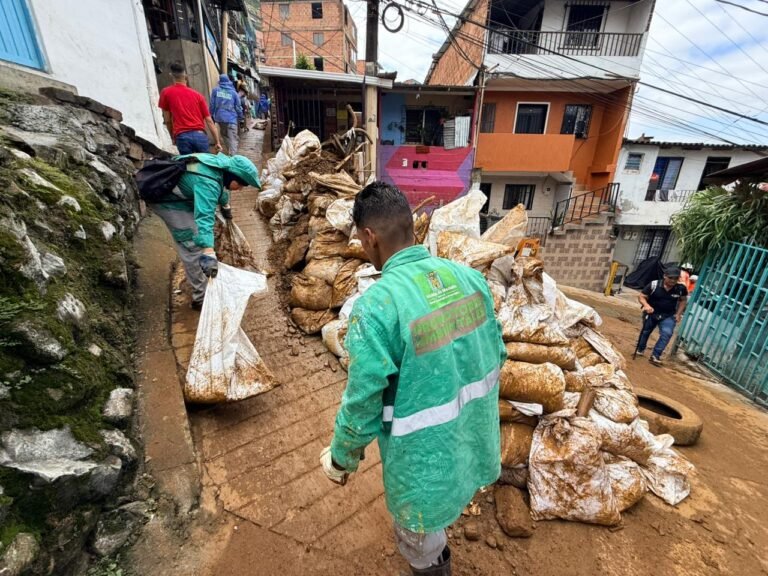 Avanza la recuperación en Manrique tras lluvias que dejaron un niño muerto