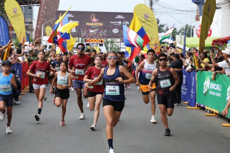 Con la carrera 4.2K recreativa inició la Maratón de Cali 2026