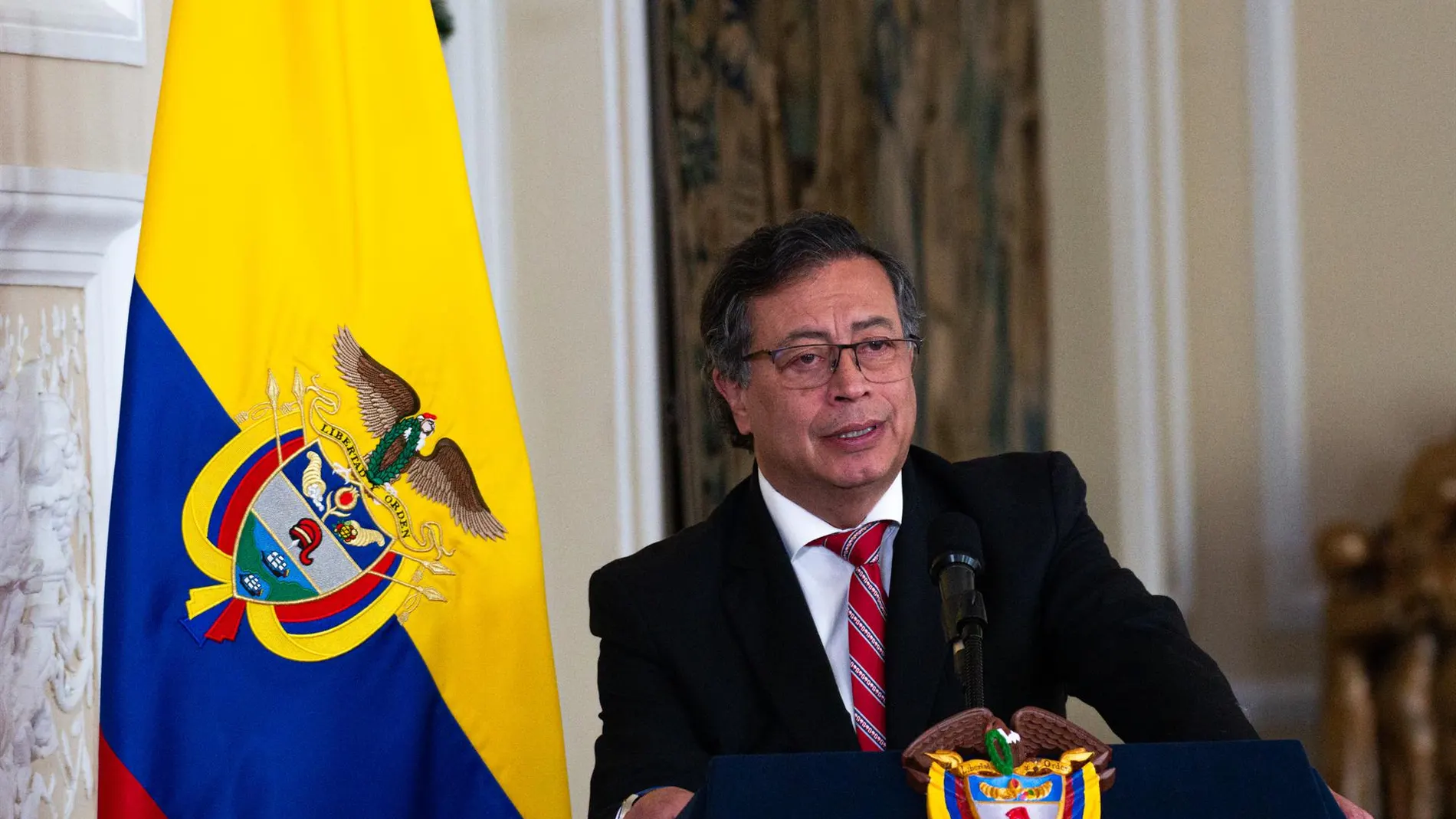 Gobierno Petro deja al próximo presidente una deuda pública en niveles históricos, según Anif