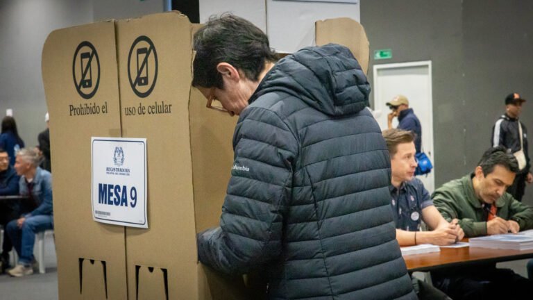 Se acabaron las votaciones: comienza el escrutinio que definirá el rumbo del país