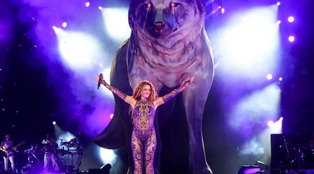 Shakira rompe récords: dos millones la coronan en Copacabana