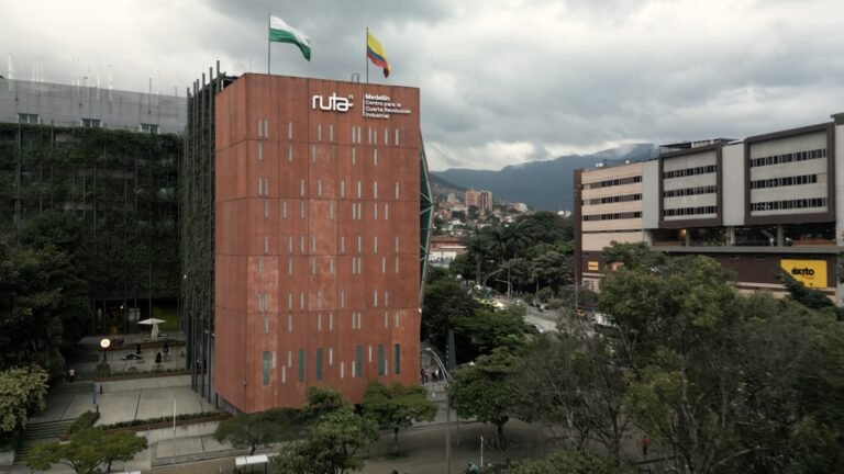 Foro Económico Mundial pone a Medellín como ejemplo global por su inversión social
