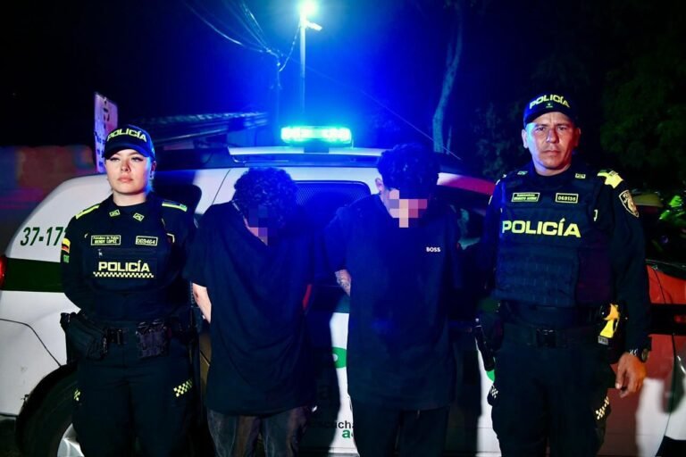 Capturan a dos hombres señalados de robar joyas de oro en el Doce de Octubre