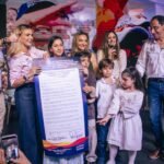 En multitudinario encuentro Abelardo De La Espriella firmó acuerdos por las mujeres y la niñez