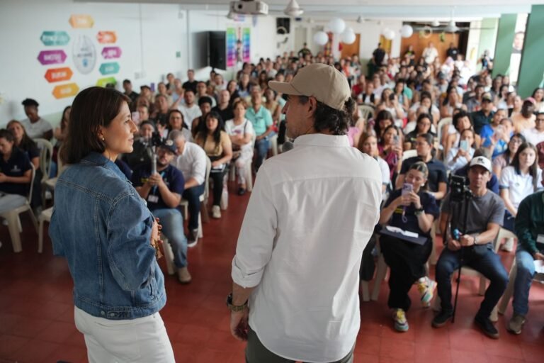 “Un chancletazo no educa”: Medellín lanzó cruzada contra la violencia en los hogares