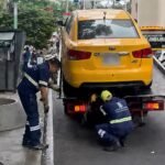 Taxista huyó en contravía por carril de Metroplús en Medellín terminó con cuatro comparendos