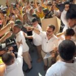 Entre aplausos y gritos de “Abelardo presidente”, De la Espriella votó en Barranquilla