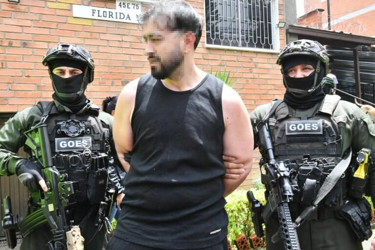 Capturan en Medellín a alias ‘El Capo’, presunto enlace internacional para el tráfico de armas desde Estados Unidos