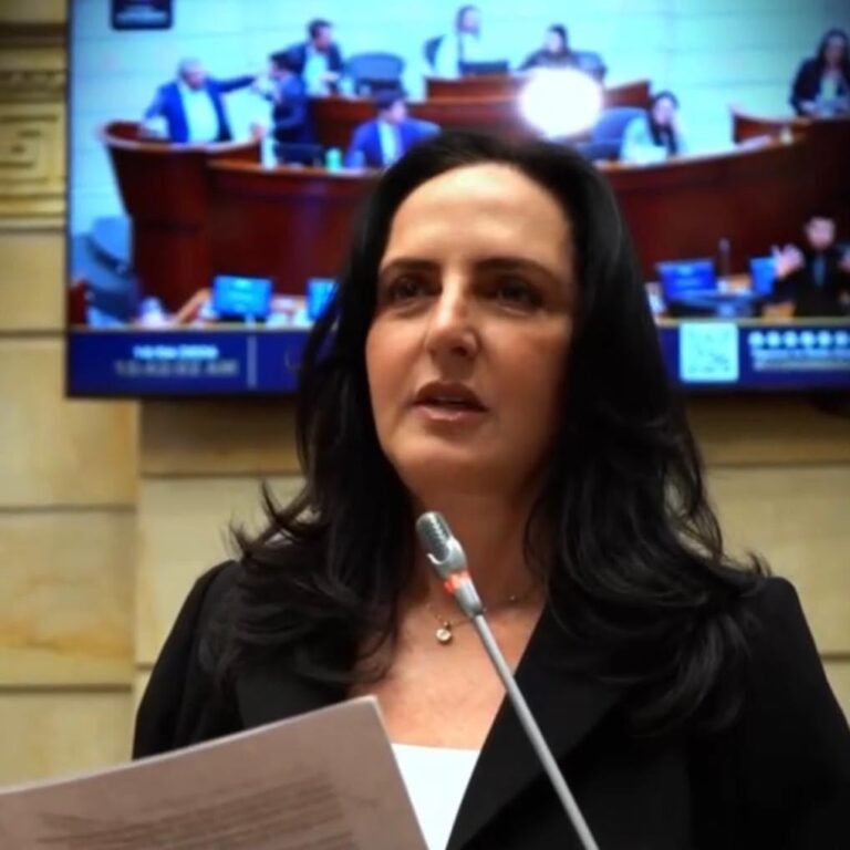“Me voy con el orgullo de ser la mujer más votada del Congreso”: María Fernanda Cabal se despide del Senado