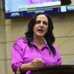 ¿Hacia dónde va María Fernanda Cabal? Su salida del Congreso coincide con una ola de renuncias para disputar el poder regional