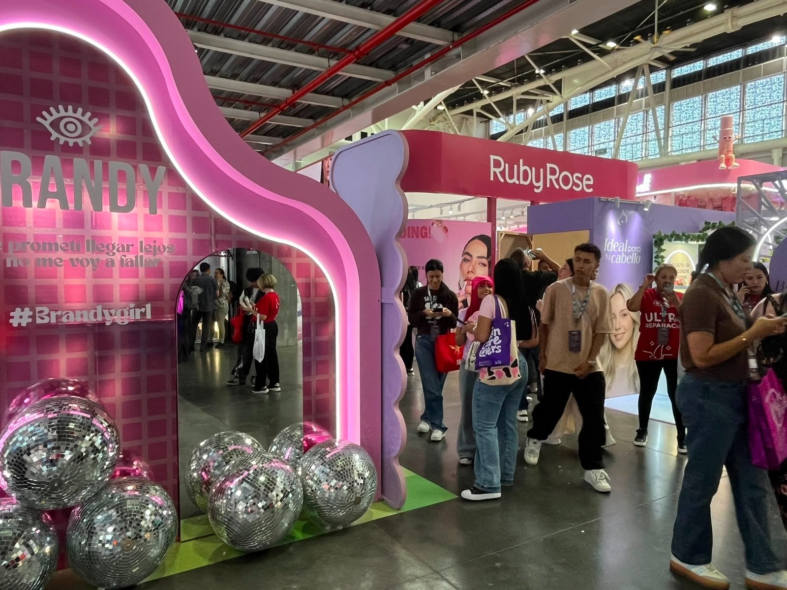 Expobelleza 2026 espera mover más de 24 millones de dólares y atraer 130.000 visitantes a Medellín