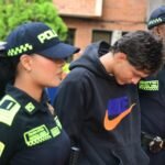 Intentaron robarle la moto a una patrullera frente a una estación de Policía y fueron capturados