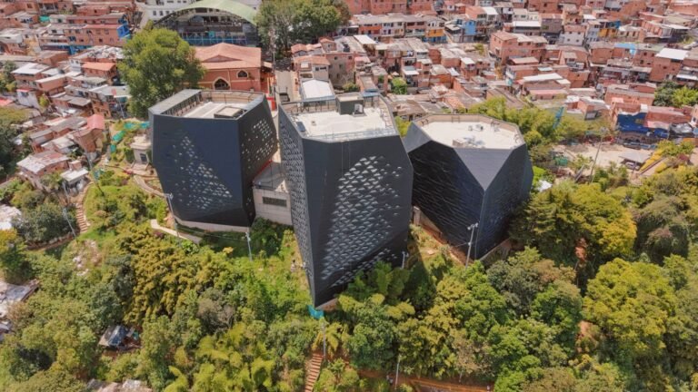 La espera terminó: Fico entrega gran parte de la Biblioteca Santo Domingo Savio